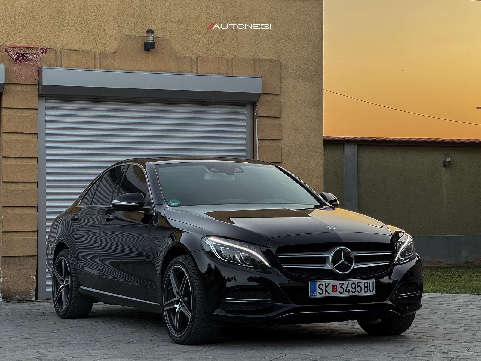 Mercedes C250 4Matic Premium - view 2