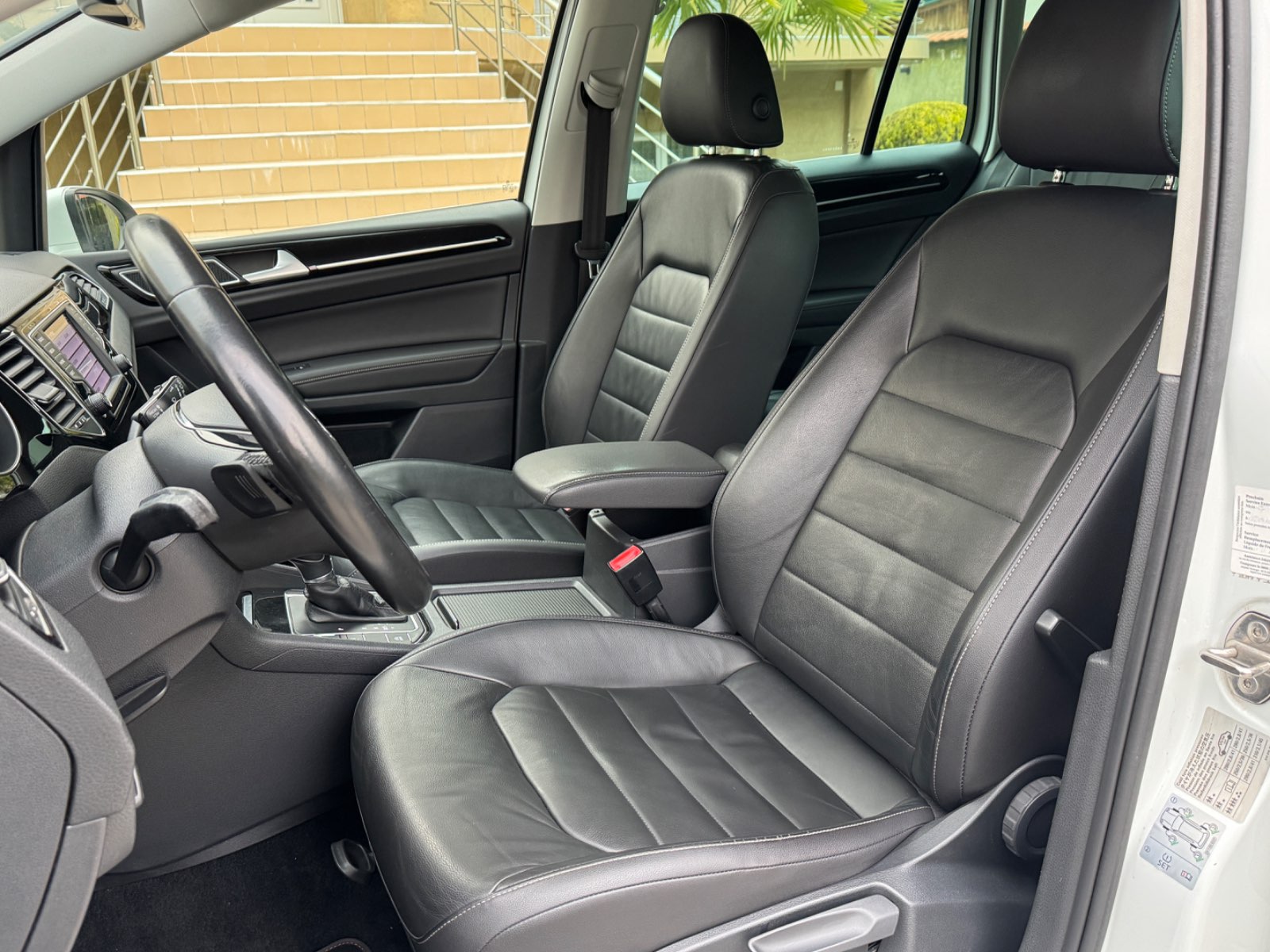 VW Golf VII Sportsvan 2.0 TDI DSG Carat - view 6