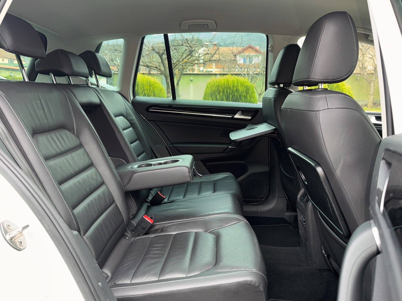 VW Golf VII Sportsvan 2.0 TDI DSG Carat - view 7