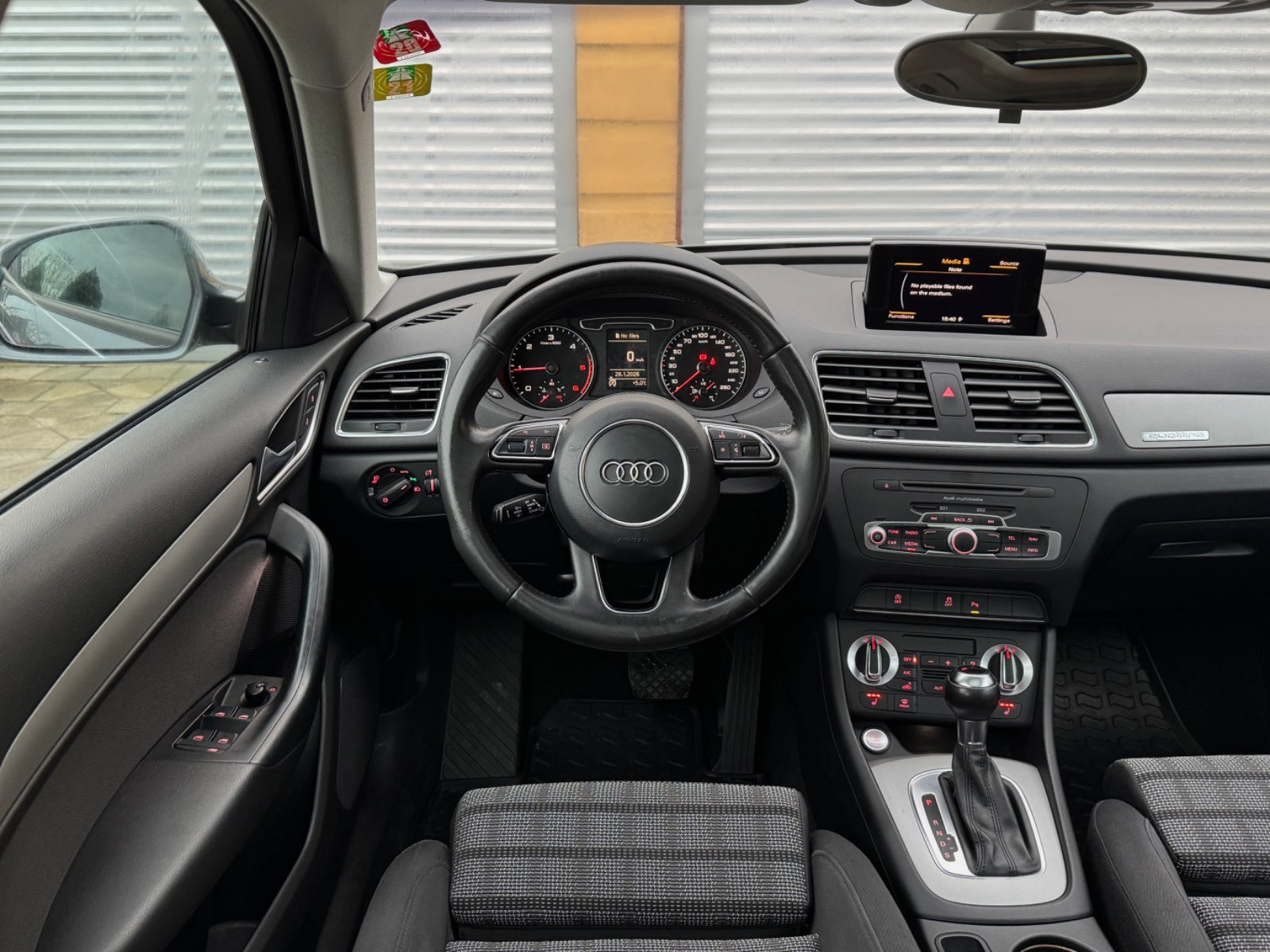 Audi Q3 2.0TDI Quattro S-Tronic - view 5