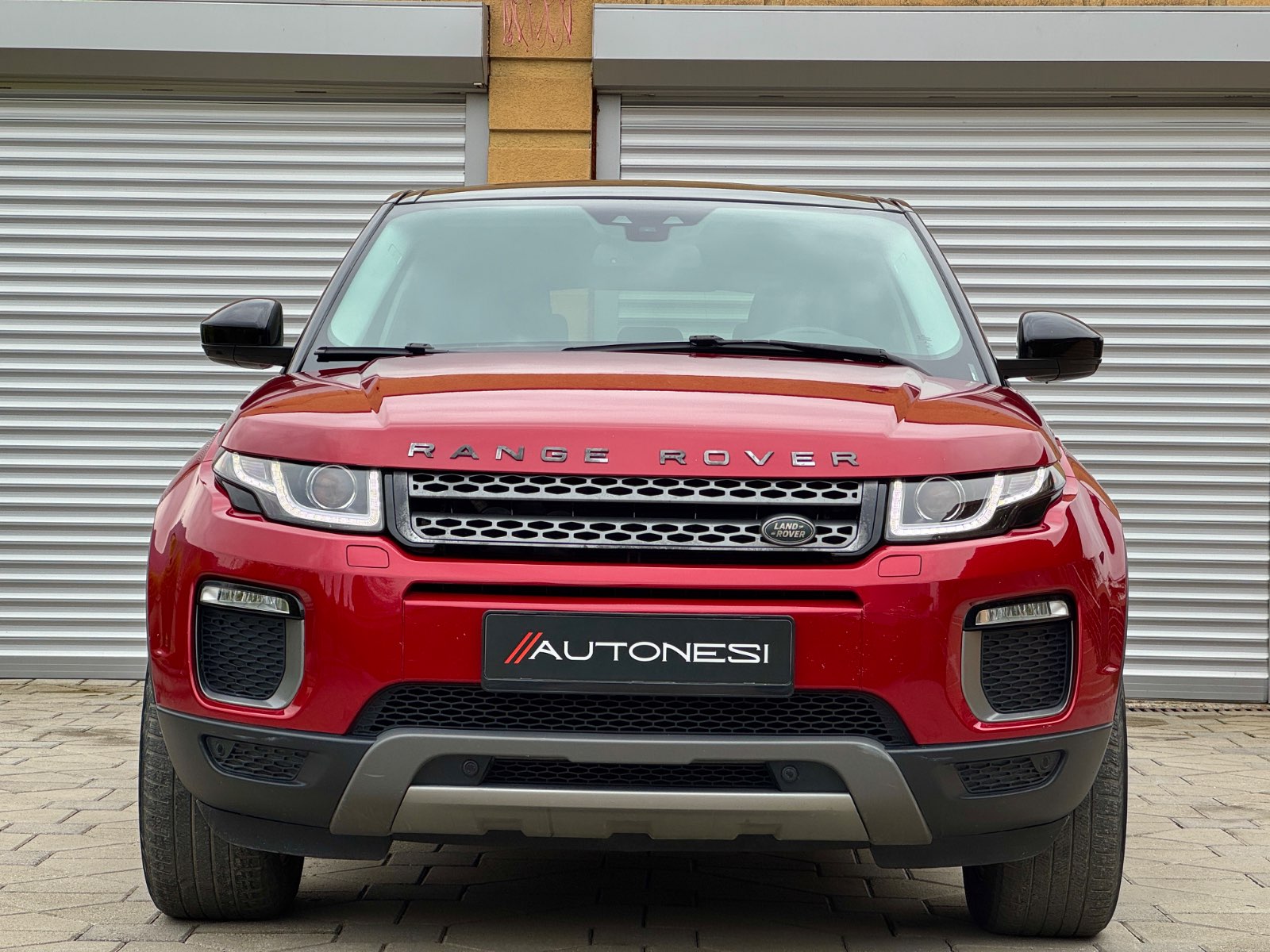 Land Rover Evoque 2.0d Facelift - view 2