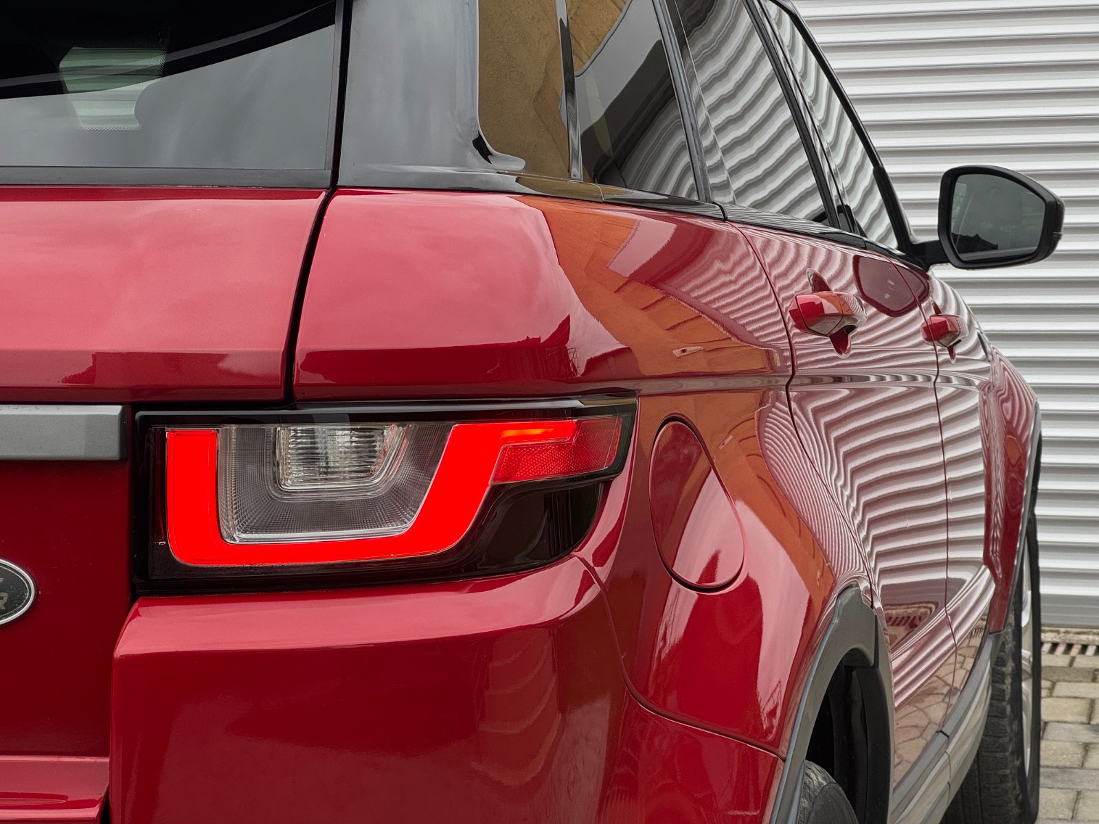 Land Rover Evoque 2.0d Facelift - view 7