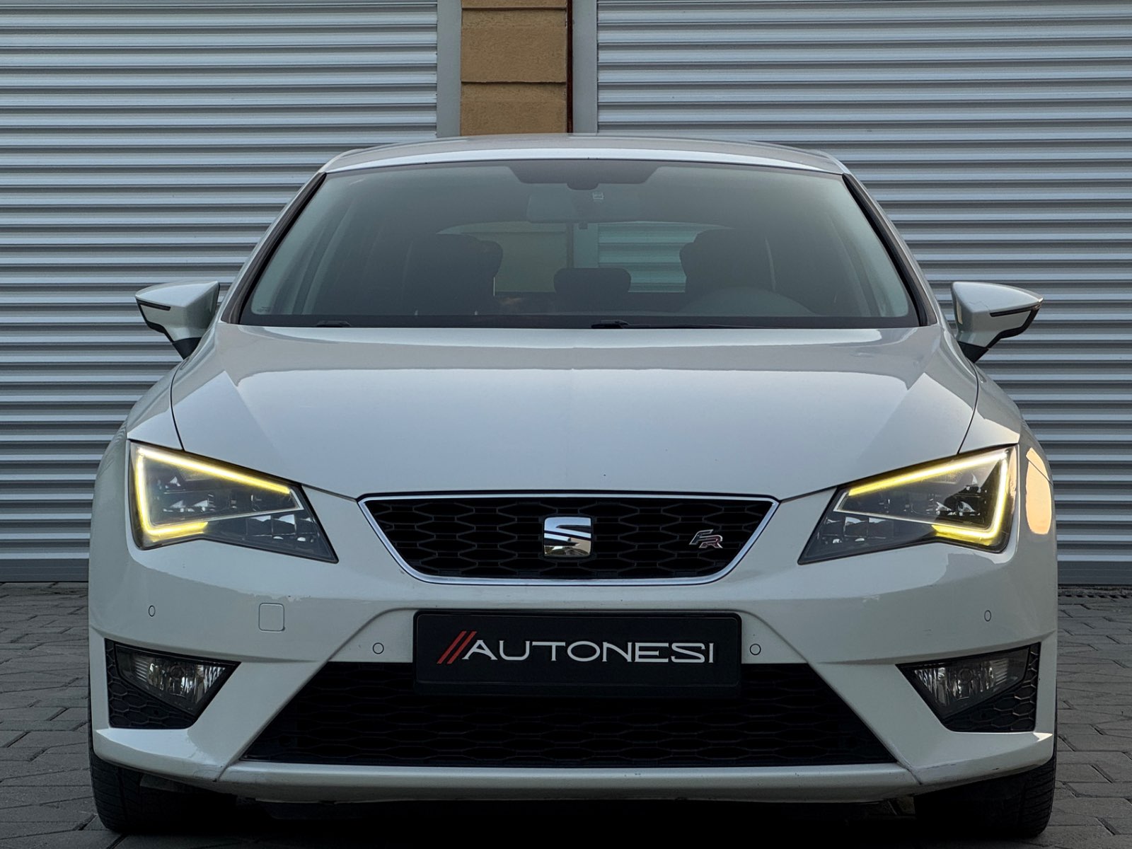 Seat Leon 2.0TDI FR 184ps - view 2