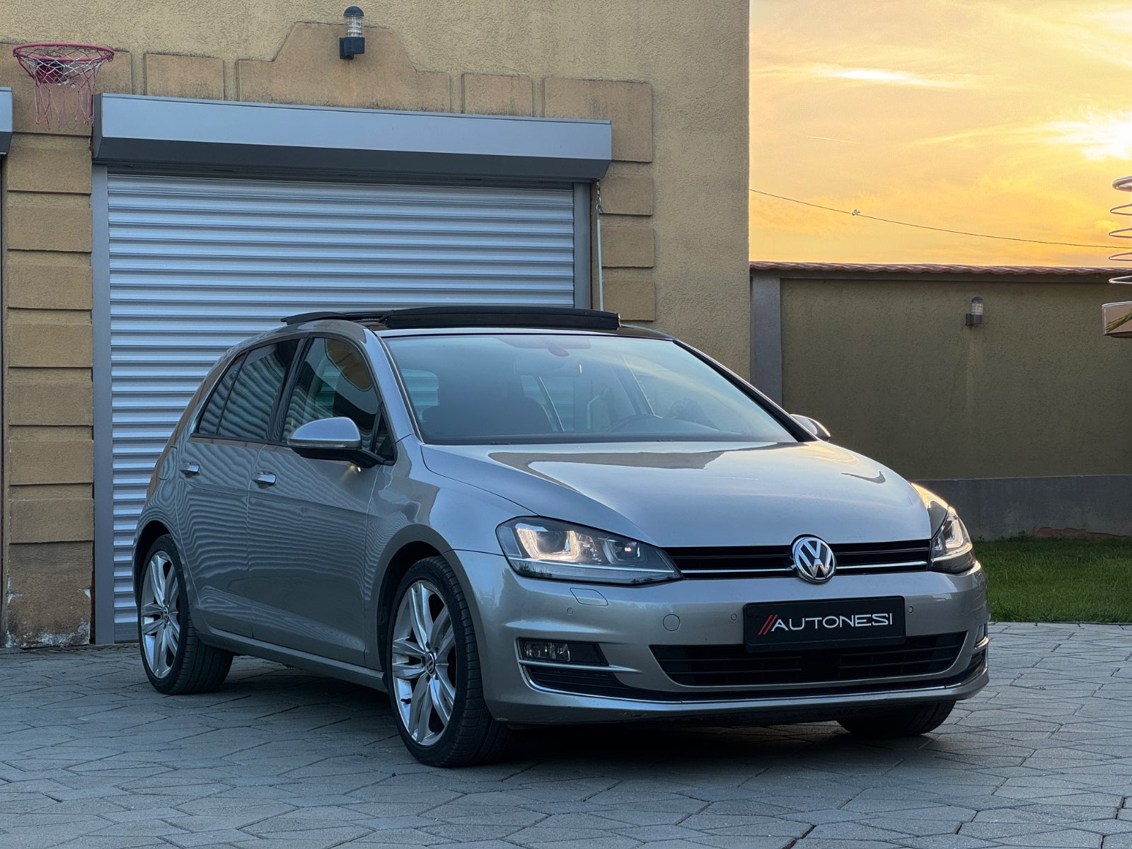 Golf VII 2.0TDI Highline - view 2