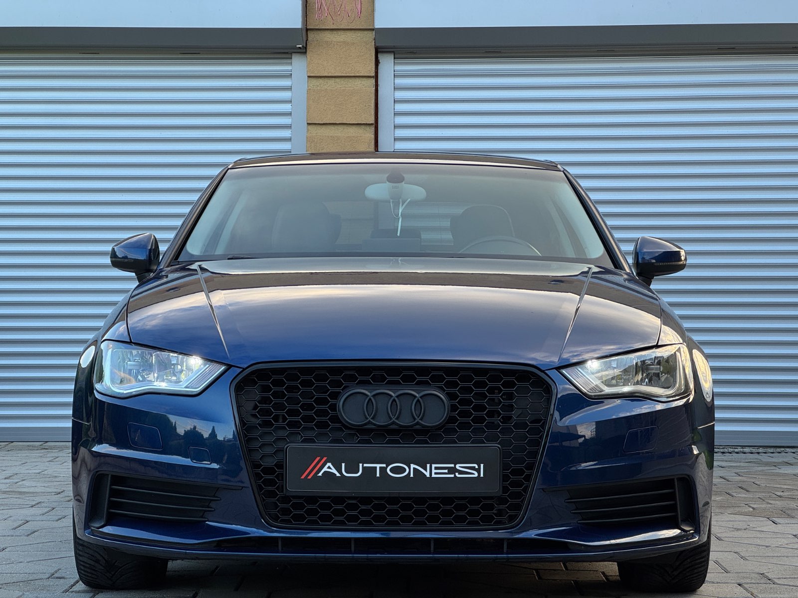 Audi A3 1.6TDI S-Tronic Ambiente Sedan - view 5