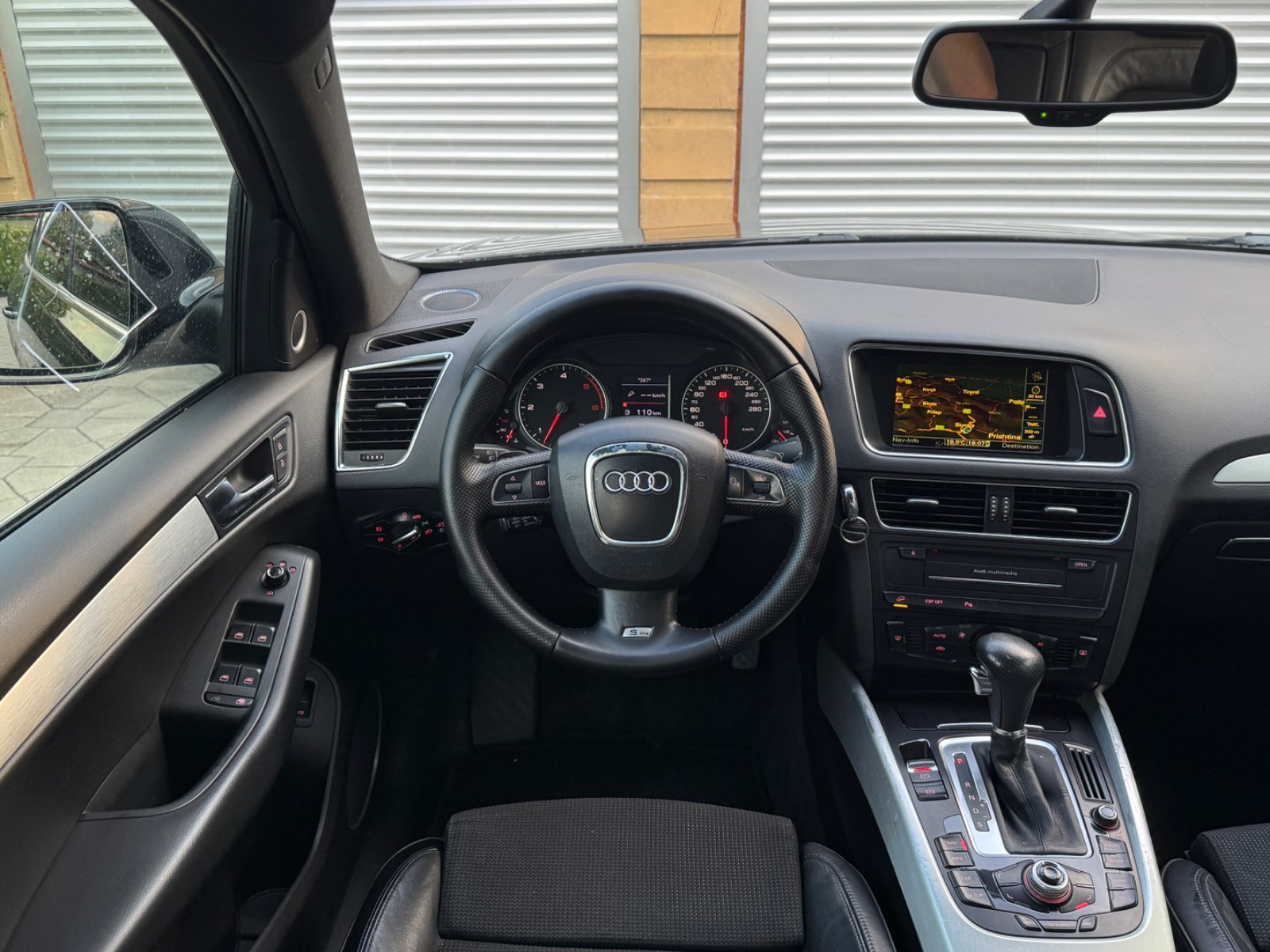 Audi Q5 3.0TDI Quattro S-Line - view 6