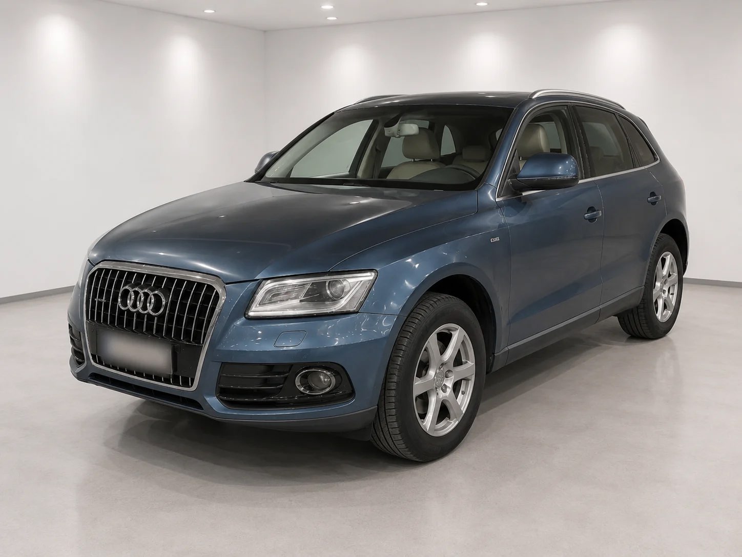 Audi Q5 2.0TDI QUATTRO - view 1