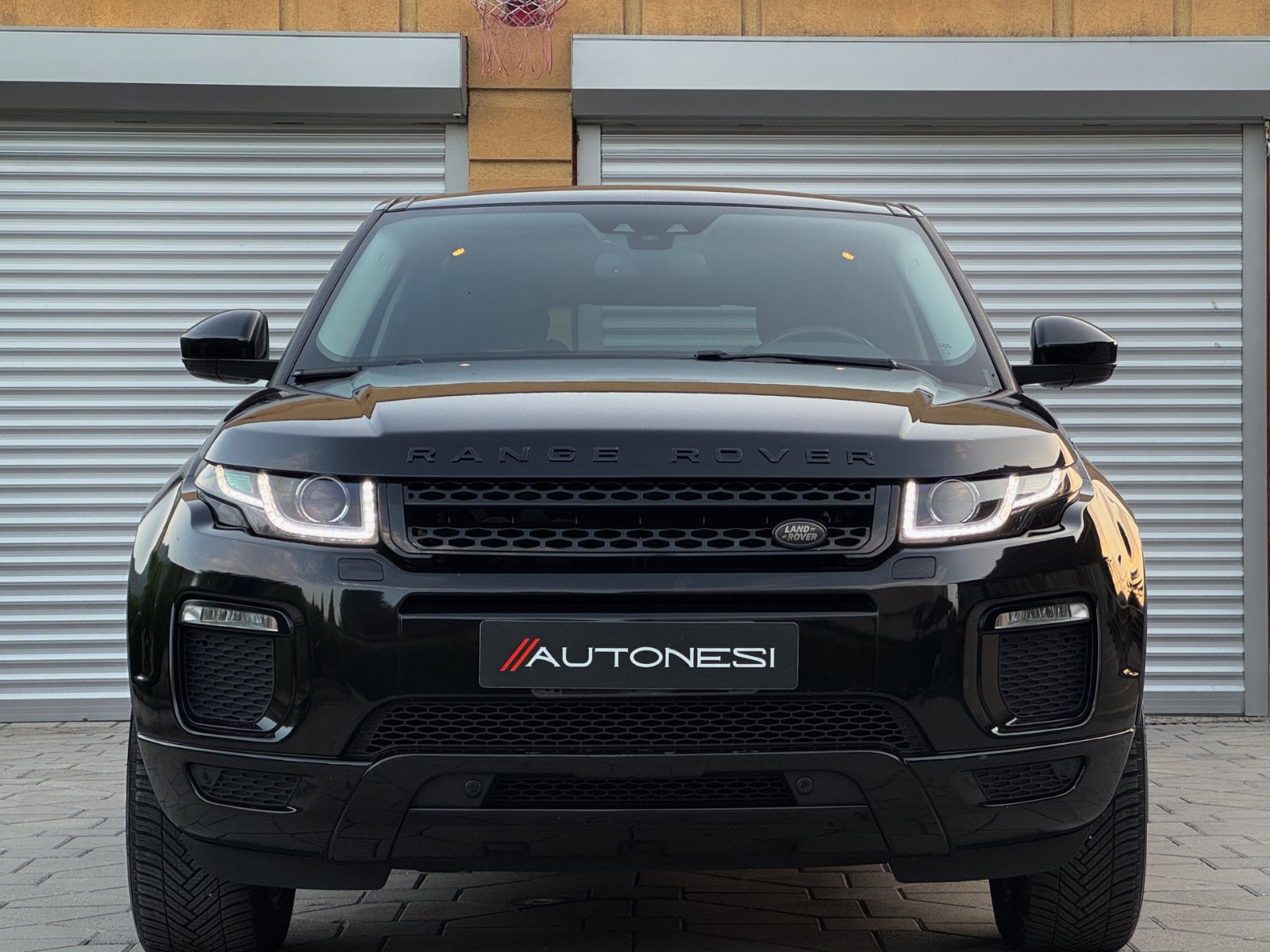 Land Rover Evoque 2.0D TD4 Autobiography (Facelift) - view 2