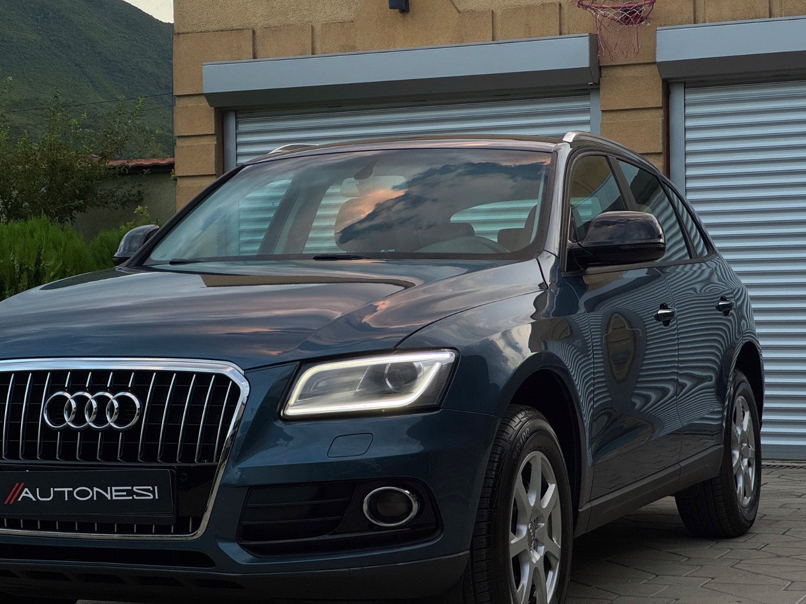 Audi Q5 2.0 TDI S-Tronic quattro (Facelift) - view 4