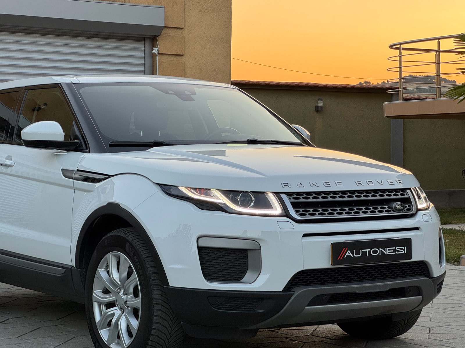 Land Rover Evoque 2.0D (Facelift) - view 3