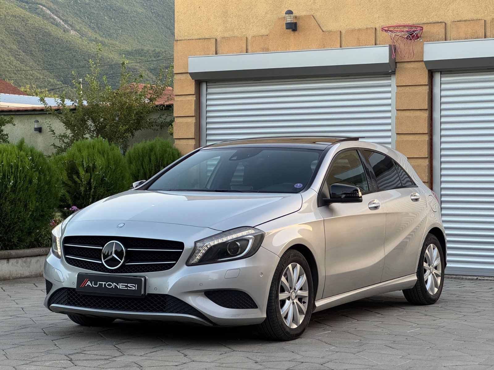 Mercedes-Benz A200 AMG Line