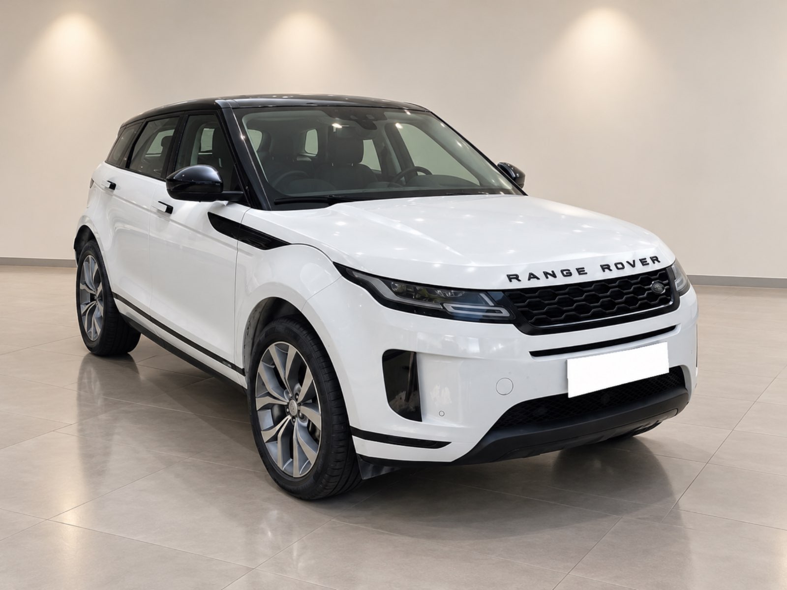 Land Rover Evoque D150 Night Pack - view 2
