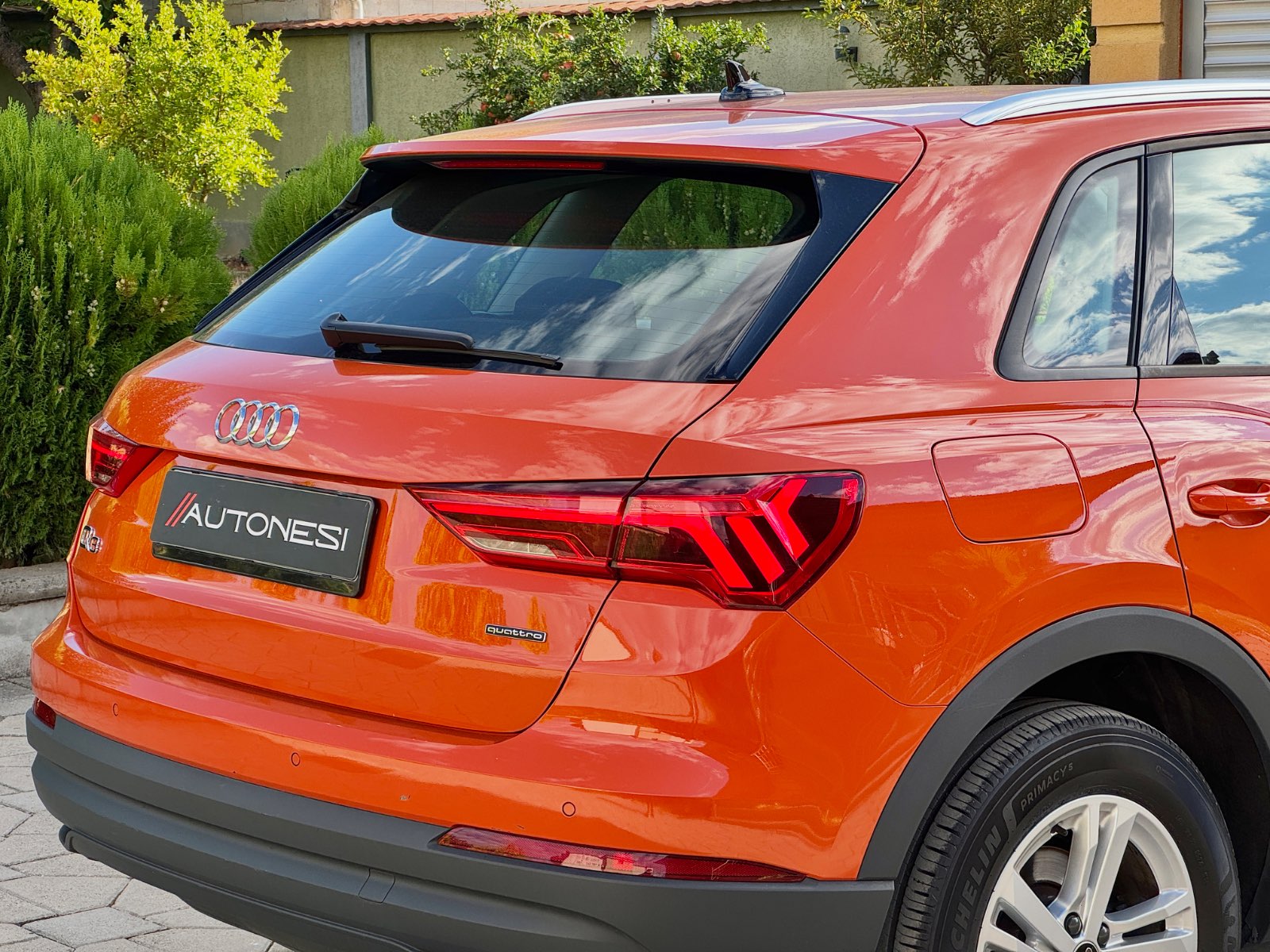 Audi Q3 35 TDI Business Quattro - view 2