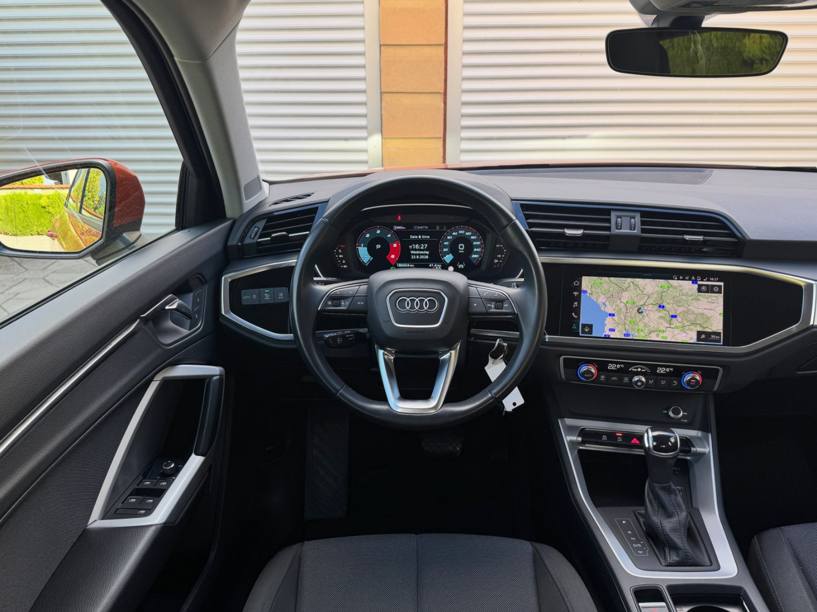 Audi Q3 35 TDI Business Quattro - view 7