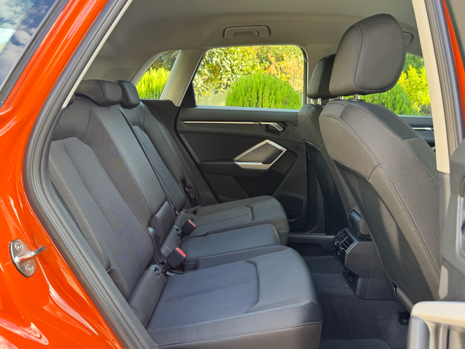 Audi Q3 35 TDI Business Quattro - view 9