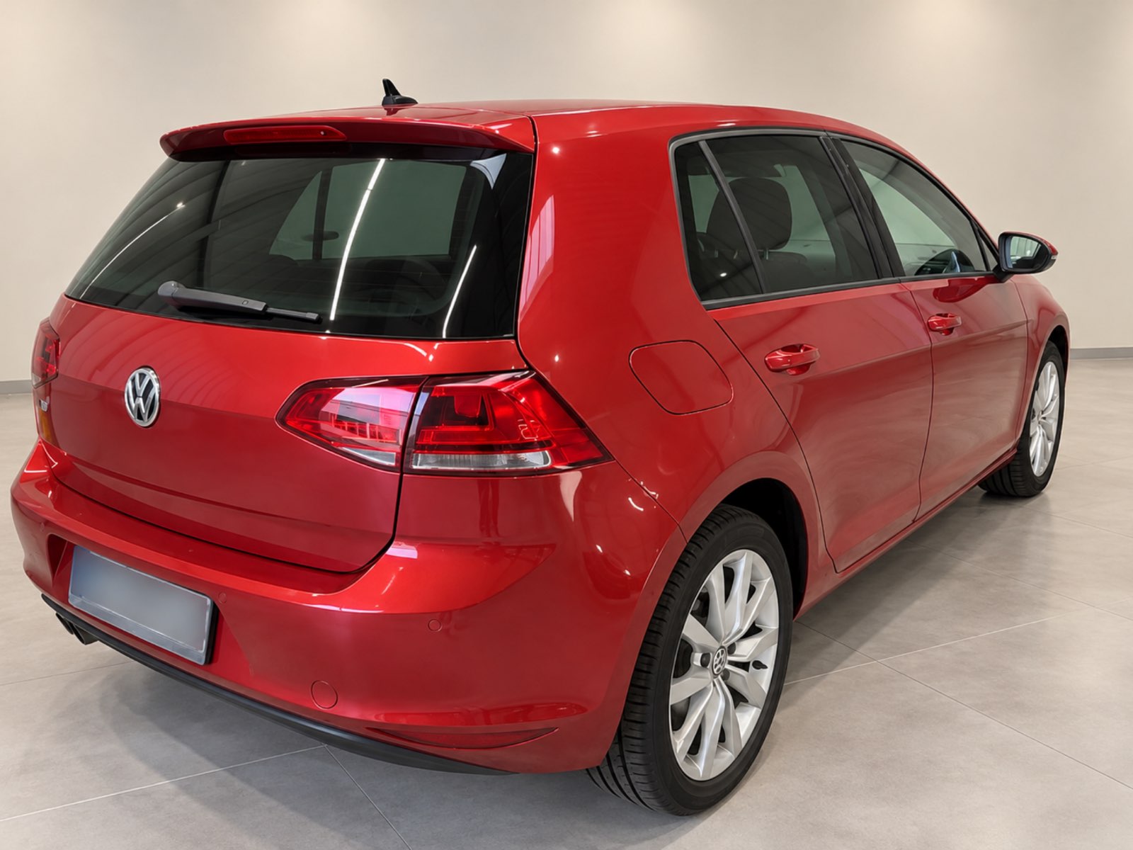 Volkswagen Golf VII 2.0 TDI Highline 4Motion - view 2